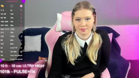 Snapshot of marmel199 chatting on February 17, 10:29 am Liza online show from February 17, 10:29 am