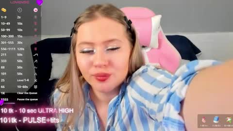 Snapshot of marmel199 chatting on March 7, 12:15 am Liza online show from March 7, 12:15 am