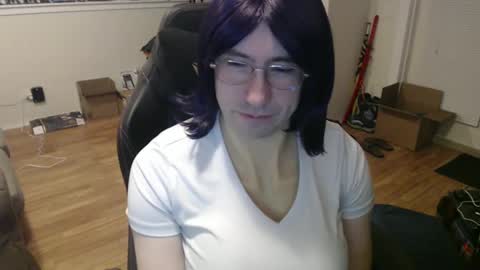 Marnie online show from January 4, 11:33 am