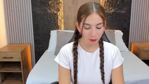 Snapshot of maroly_21 chatting on January 21, 2:11 am Maly online show from January 21, 2:11 am