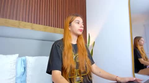 Snapshot of maroly_21 chatting on November 27, 12:07 pm Maly online show from November 27, 12:07 pm