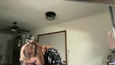 maroon_moon online show from November 17, 11:54 pm