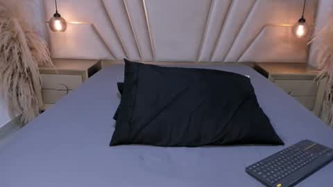 maroxcute online show from November 29, 1:25 pm