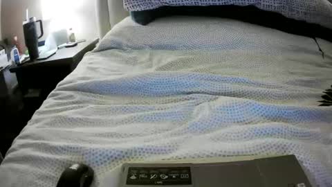 Jess and Nick online show from November 27, 4:03 am