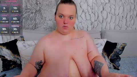 Mary online show from December 7, 11:45 pm