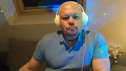 mars0481 online show from December 18, 6:47 pm