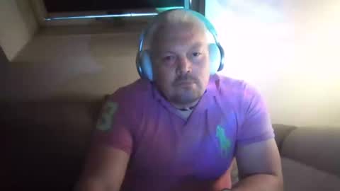 mars0481 online show from June 12, 1:43 pm