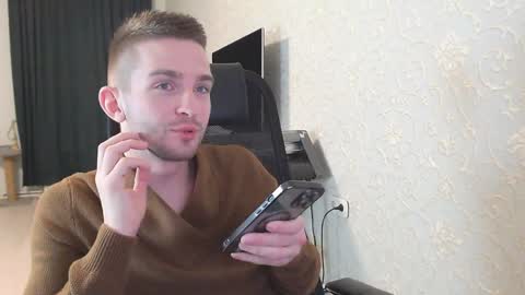 Snapshot of marselle_looker chatting on January 25, 4:56 am Marselle online show from January 25, 4:56 am