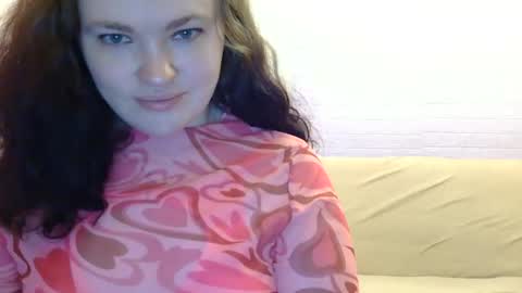 Snapshot of marshmellowsofia chatting on June 19, 12:04 am marshmellowsofia online show from June 19, 12:04 am