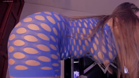 Snapshot of marstone_ chatting on December 3, 4:36 am Mar online show from December 3, 4:36 am