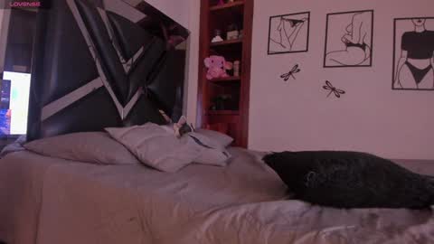 Snapshot of marstone_ chatting on February 7, 5:10 am Mar online show from February 7, 5:10 am