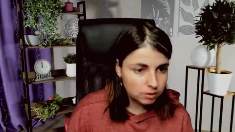 martaedams online show from December 18, 6:30 am