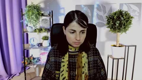 martaedams online show from April 8, 6:35 am