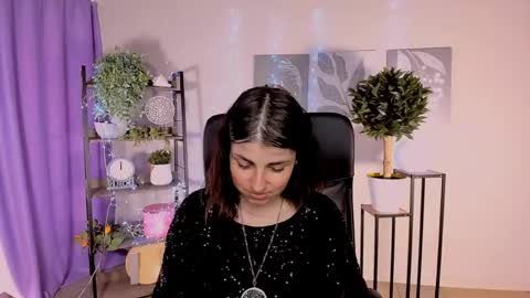 martaedams online show from May 28, 7:05 am