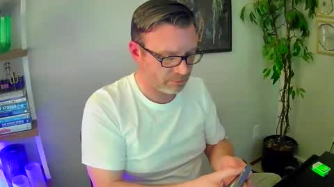 martcb1313 online show from April 20, 3:53 am