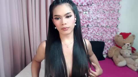 Snapshot of martha_fox chatting on March 12, 7:13 am DONT FORGET TO FOLLOW ME AND GIVE ME A THUMBS UP GUYS- martha online show from March 12, 7:13 am