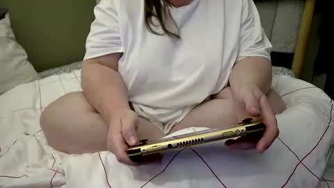 Snapshot of marthabriest chatting on October 31, 6:03 am Martha online show from October 31, 6:03 am