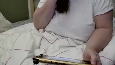 Snapshot of marthabriest chatting on November 16, 3:45 am Martha online show from November 16, 3:45 am