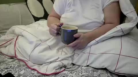 Snapshot of marthabriest chatting on November 19, 2:22 am Martha online show from November 19, 2:22 am