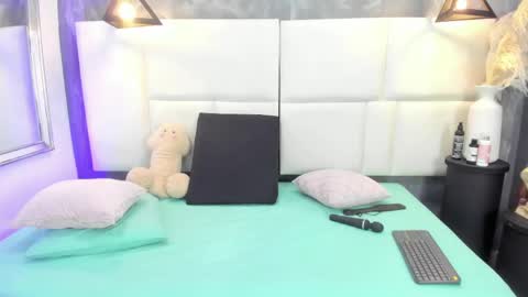 Martina  online show from April 19, 1:10 pm