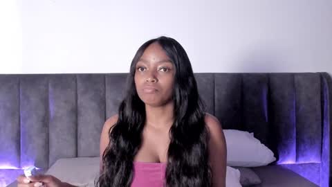 Snapshot of martina_jackson_ chatting on January 19, 8:30 pm Laura online show from January 19, 8:30 pm