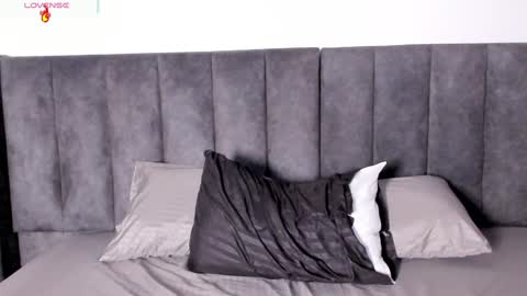 Snapshot of martina_jackson_ chatting on January 31, 11:13 pm Laura online show from January 31, 11:13 pm