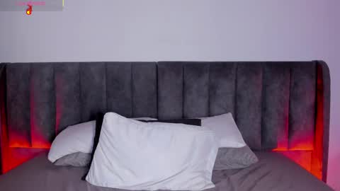 Snapshot of martina_jackson_ chatting on February 9, 10:11 pm Laura online show from February 9, 10:11 pm