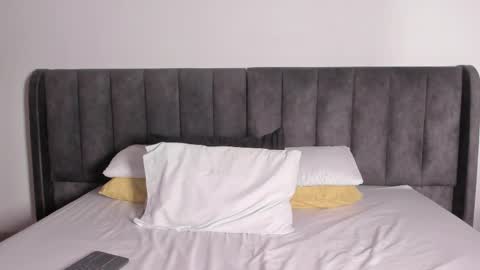 Snapshot of martina_jackson_ chatting on February 17, 8:36 pm Laura online show from February 17, 8:36 pm