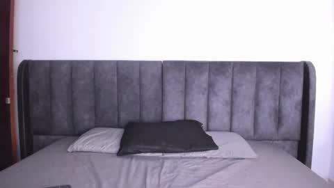 Snapshot of martina_jackson_ chatting on February 28, 8:39 pm Laura online show from February 28, 8:39 pm