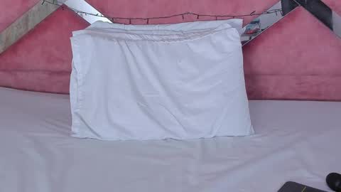 Snapshot of martina_jackson_ chatting on March 6, 8:08 am Laura online show from March 6, 8:08 am