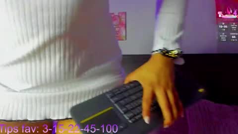 Snapshot of martina_miiller chatting on October 8, 12:47 pm martina mIIler online show from October 8, 12:47 pm