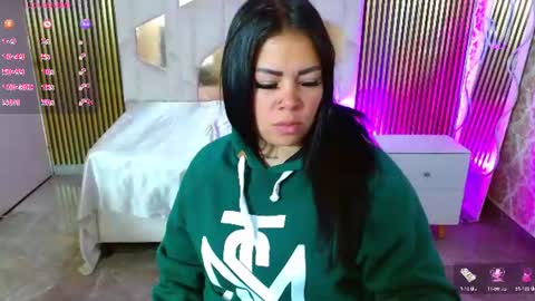 Snapshot of martina_tay chatting on June 15, 3:09 am Hey im martina online show from June 15, 3:09 am