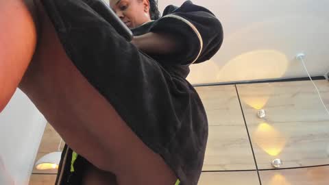 martina touss  online show from February 5, 4:06 am