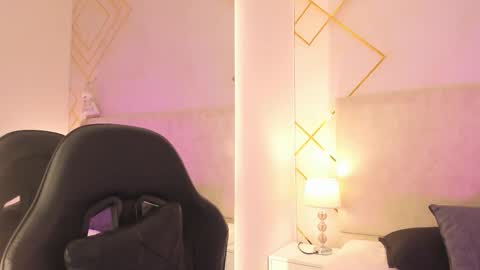 Martina  online show from January 8, 8:00 pm