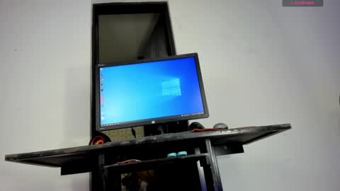 Snapshot of martinaclark chatting on March 10, 5:43 am Martina online show from March 10, 5:43 am