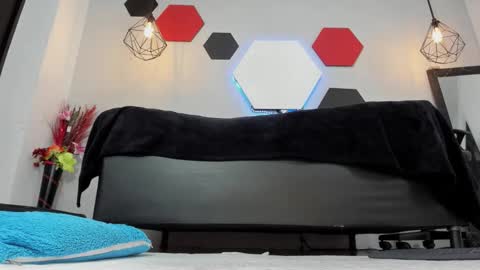 Snapshot of martinaclark chatting on September 16, 2:56 am Martina online show from September 16, 2:56 am