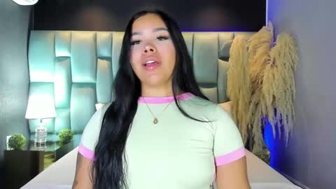 Martina Garcia online show from April 18, 7:29 pm