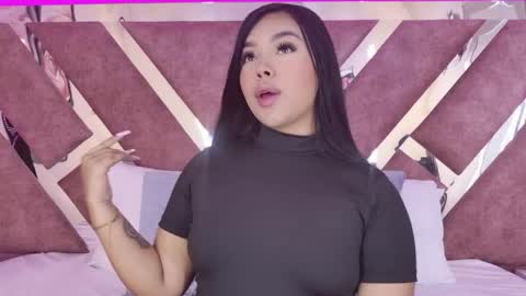Snapshot of martinagarcia__ chatting on June 3, 7:08 pm Martina Garcia online show from June 3, 7:08 pm