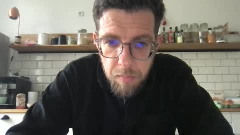 martinmagic467657 online show from April 16, 7:42 am