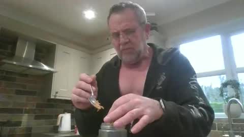 martinrgbxxxx online show from February 3, 9:14 am