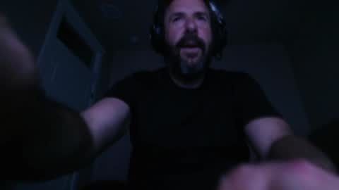Snapshot of martlz chatting on April 21, 3:35 am Martlz online show from April 21, 3:35 am