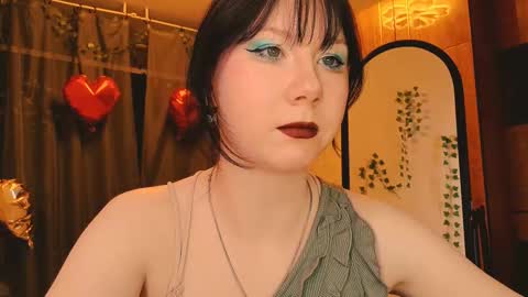 Nancy online show from February 27, 2:28 pm