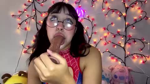 Snapshot of maru__chan chatting on October 6, 9:34 pm Maru online show from October 6, 9:34 pm