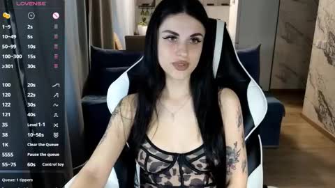 Snapshot of mary___moore chatting on October 19, 8:37 am Maria online show from October 19, 8:37 am