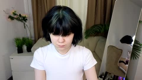Snapshot of mary_backerr chatting on April 20, 1:25 pm Mary online show from April 20, 1:25 pm