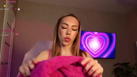Snapshot of mary_brent chatting on May 8, 4:01 pm Mery online show from May 8, 4:01 pm