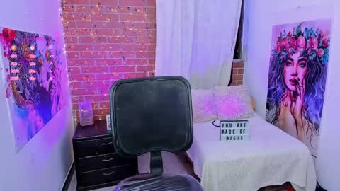      online show from February 2, 2:06 am