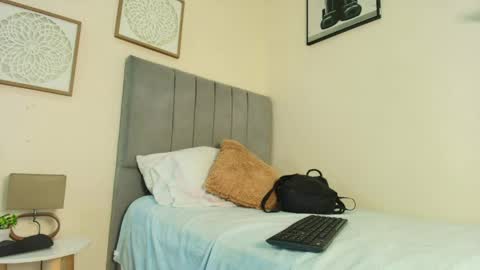 mary_cute9 online show from April 21, 12:00 pm