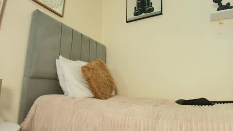 mary_cute9 online show from April 22, 11:56 am