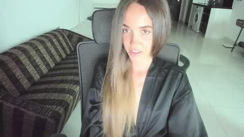 Mary Jane online show from April 25, 5:43 am